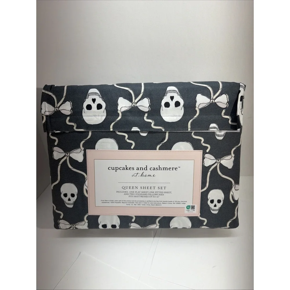 Cupcakes and Cashmere QUEEN sheet & Pillowcase Setgray/white Skulls &bows Gothic